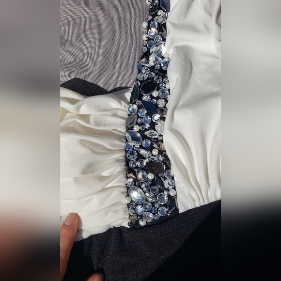 Debs Dress - Picture 3 of 4